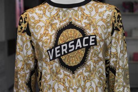 versace mispronounced|versace wrong.